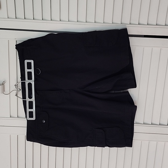 Jones New York black cargo shorts new with tag.drawstring adjust waist. Size 16W - Picture 1 of 5